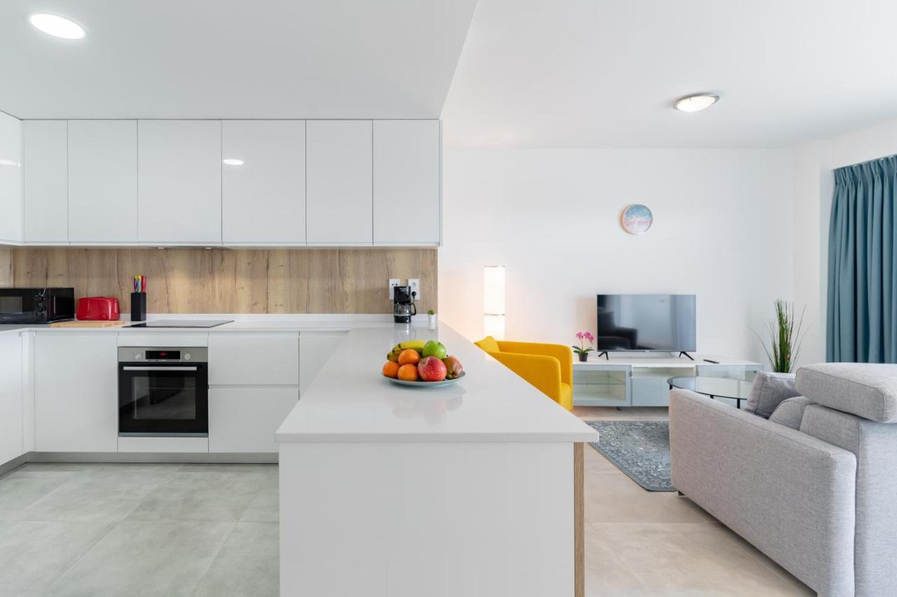 Cosy And Centrally Located Apartment In Estepona Esterno foto
